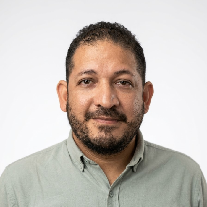 Dr. Enrique Roberto Peralta Mazariego